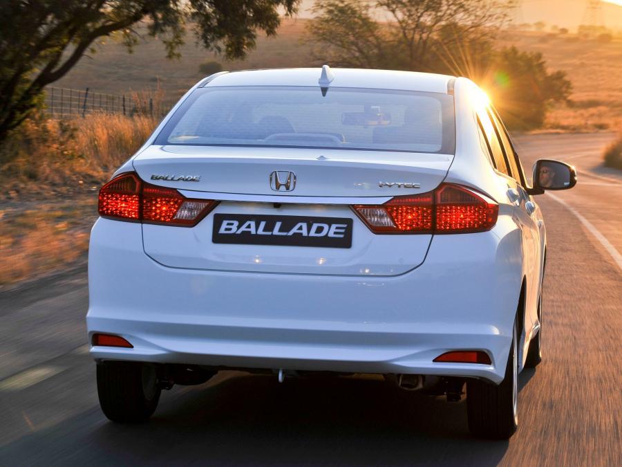  Honda Ballade 2014 года  (фото 8 из 29)